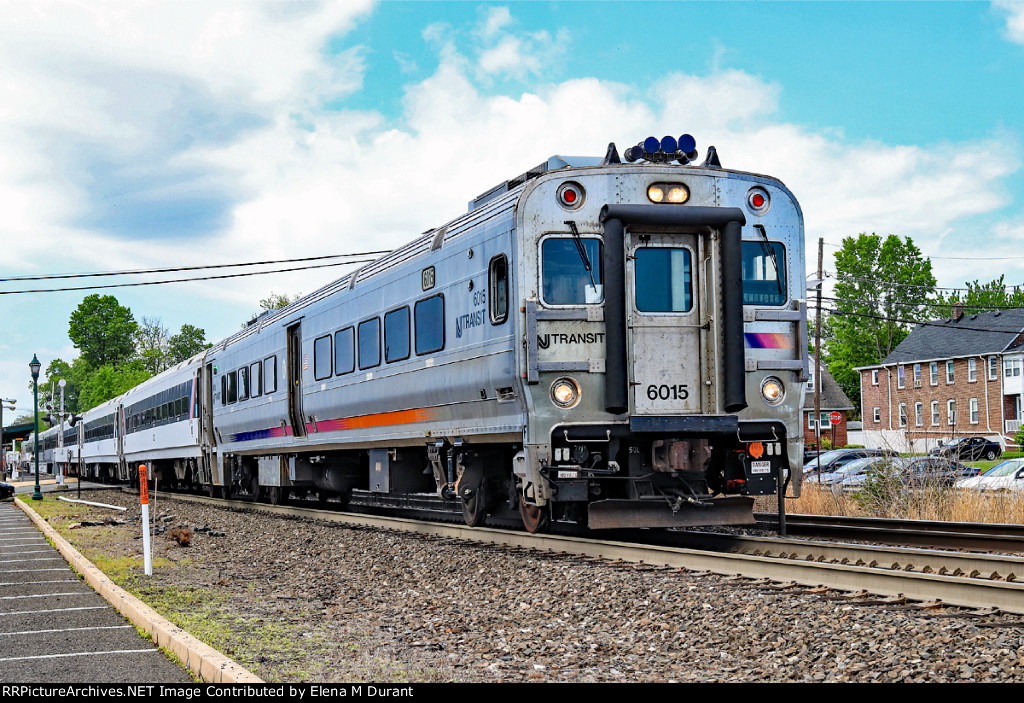 NJT 6015 on train 5726